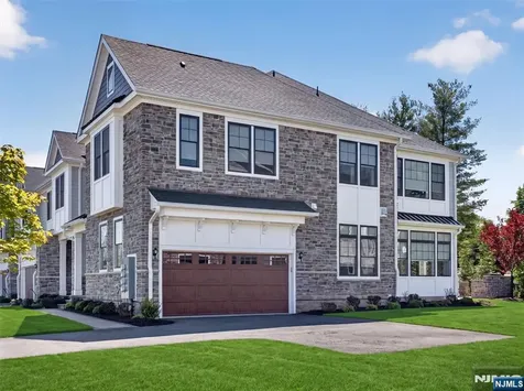 19 Woodmont Circle River Vale NJ 07675