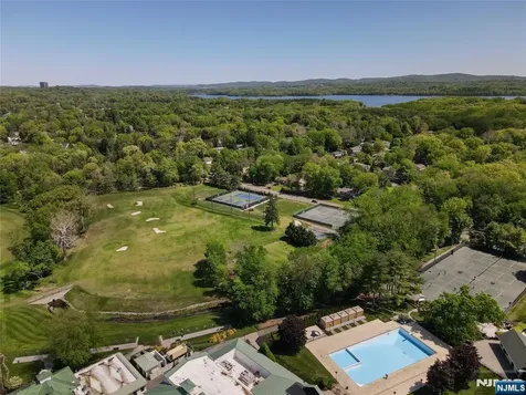 19 Woodmont Circle River Vale NJ 07675
