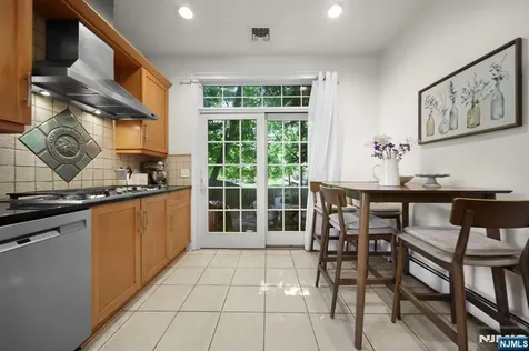 218 County Road Tenafly NJ 07670