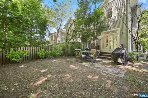 218 County Road Tenafly NJ 07670