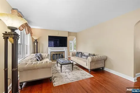 874 Elm Avenue River Edge NJ 07661