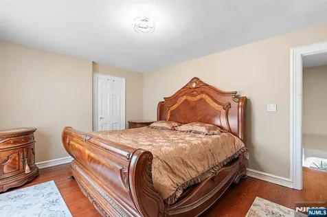 874 Elm Avenue River Edge NJ 07661