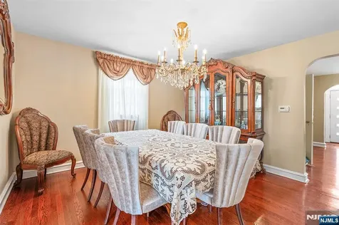 874 Elm Avenue River Edge NJ 07661