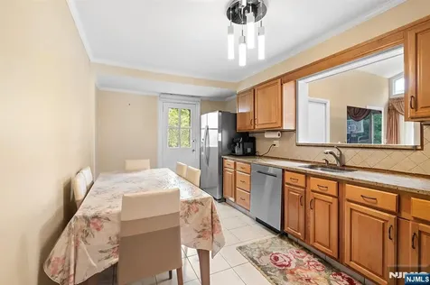 874 Elm Avenue River Edge NJ 07661