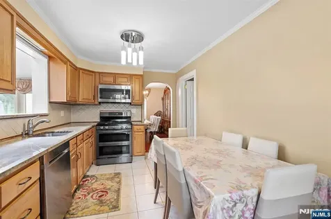 874 Elm Avenue River Edge NJ 07661