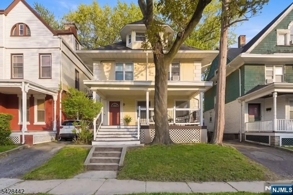 18 Webster Place East Orange NJ 07018