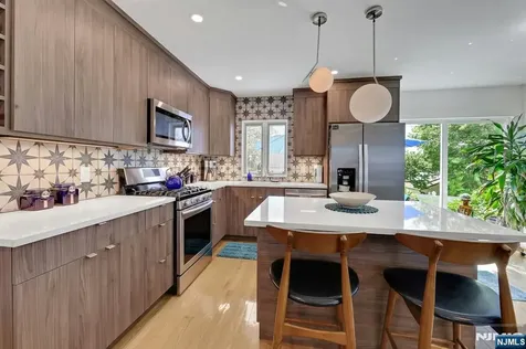 365 Marvin Avenue Hackensack NJ 07601