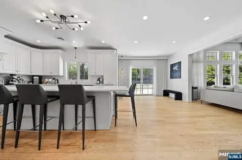 191 Jefferson Avenue Tenafly NJ 07670