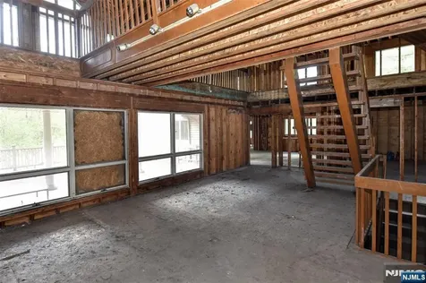 962 Arapaho Trail Franklin Lakes NJ 07417