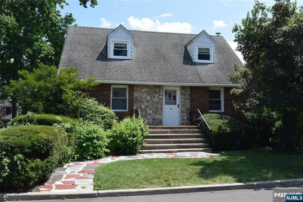 14 6th Street Englewood Cliffs NJ 07632