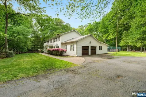 75 Woodcliff Lake Road Saddle River NJ 07458