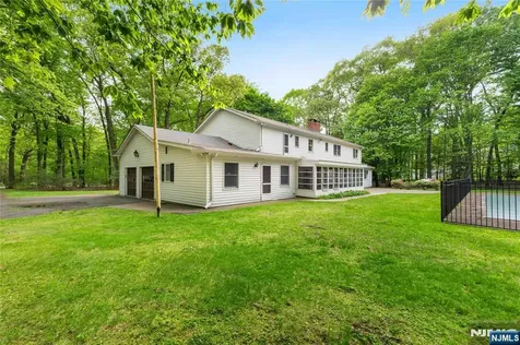 75 Woodcliff Lake Road Saddle River NJ 07458