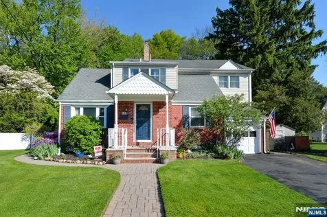 65 Clover Court New Milford NJ 07646