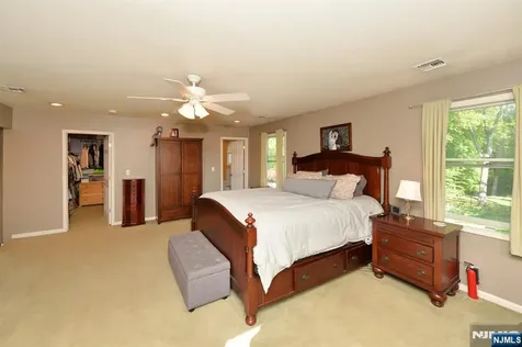 65 Clover Court New Milford NJ 07646