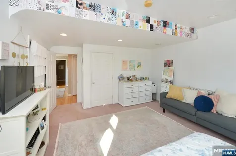 65 Clover Court New Milford NJ 07646