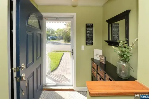 65 Clover Court New Milford NJ 07646
