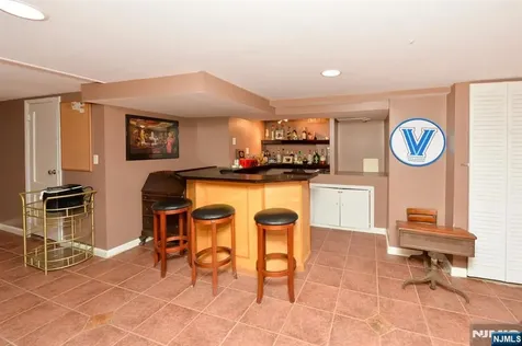 65 Clover Court New Milford NJ 07646