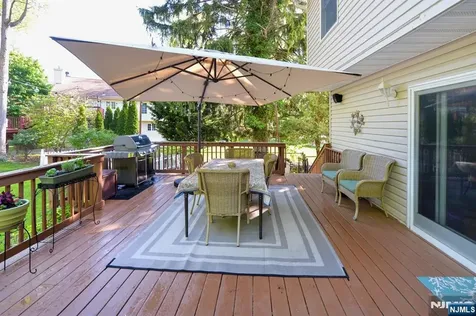 65 Clover Court New Milford NJ 07646