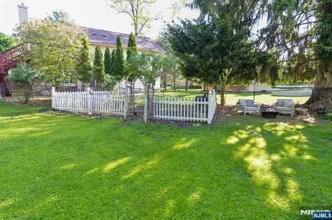 65 Clover Court New Milford NJ 07646