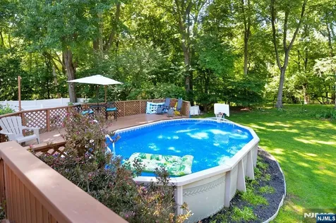 65 Clover Court New Milford NJ 07646