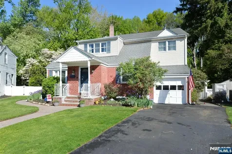 65 Clover Court New Milford NJ 07646