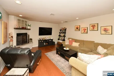 65 Clover Court New Milford NJ 07646