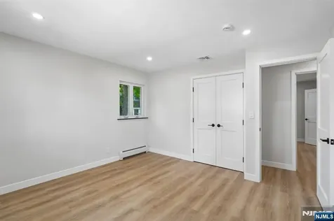 11 Raymond Street Englewood Cliffs NJ 07632