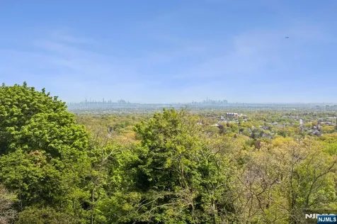 10 Crestmont Road Montclair NJ 07042
