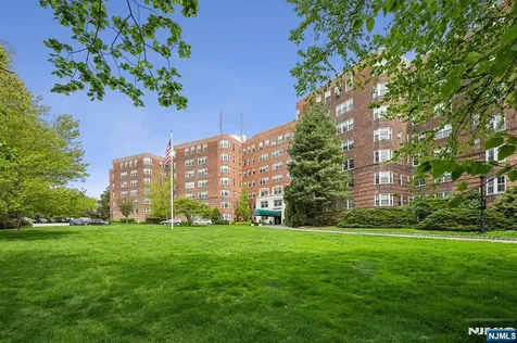 10 Crestmont Road Montclair NJ 07042