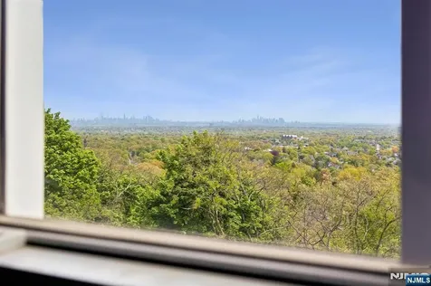 10 Crestmont Road Montclair NJ 07042