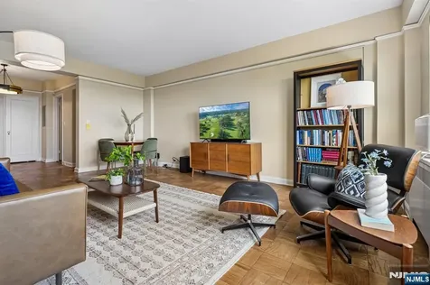 10 Crestmont Road Montclair NJ 07042