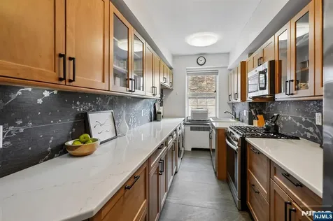 10 Crestmont Road Montclair NJ 07042
