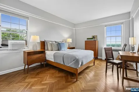 10 Crestmont Road Montclair NJ 07042