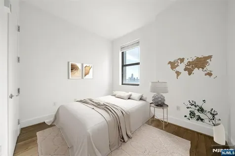 4 Beacon Way Jersey City NJ 07304
