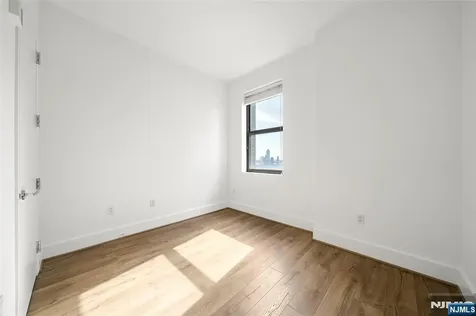4 Beacon Way Jersey City NJ 07304