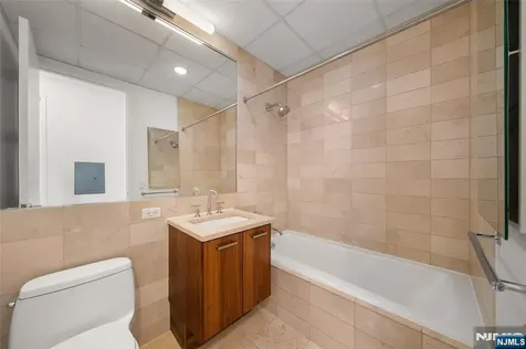 4 Beacon Way Jersey City NJ 07304
