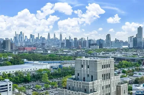 4 Beacon Way Jersey City NJ 07304