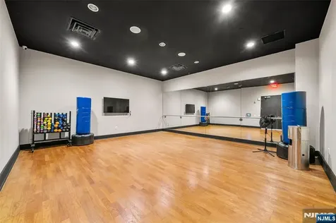 4 Beacon Way Jersey City NJ 07304