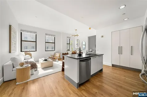 4 Beacon Way Jersey City NJ 07304