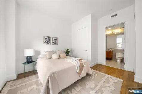 4 Beacon Way Jersey City NJ 07304