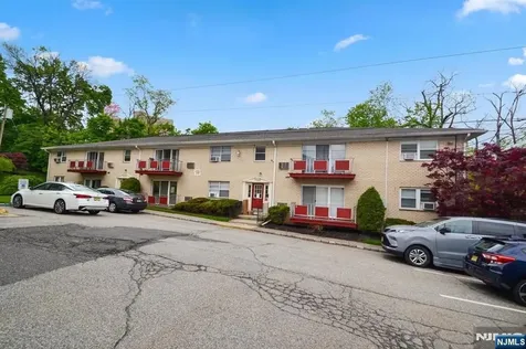 380 Hoover Avenue Bloomfield NJ 07003