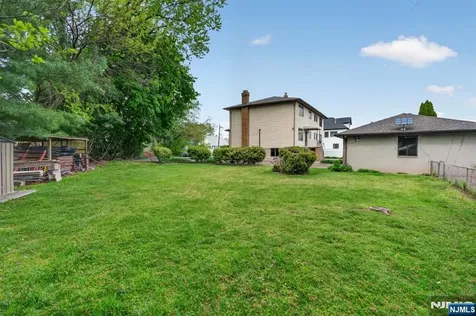 97 Sipp Avenue Clifton NJ 07013