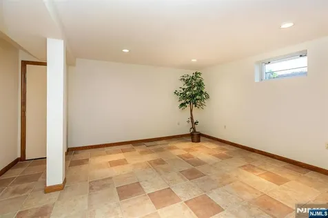 52 Sommer Avenue Glen Ridge NJ 07028