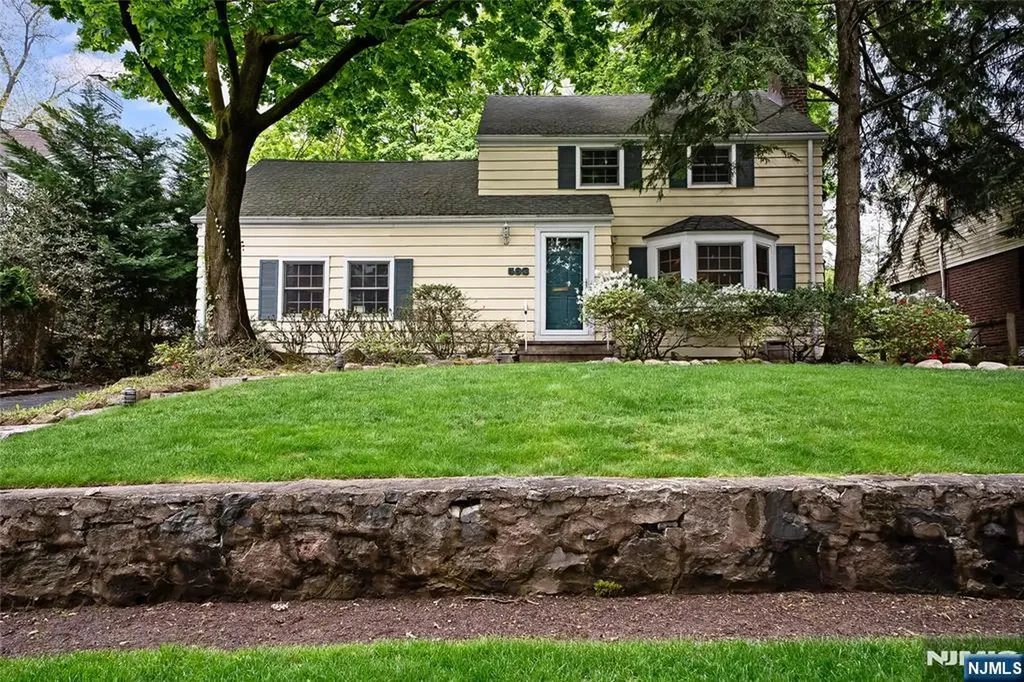 593 Ridgeland Terrace Englewood NJ 07631