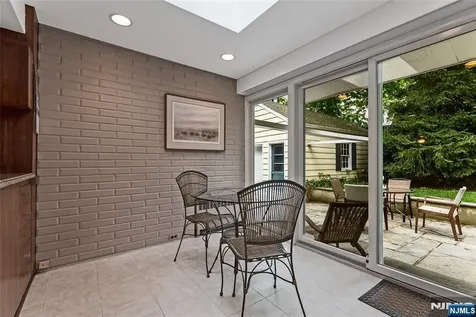 593 Ridgeland Terrace Englewood NJ 07631