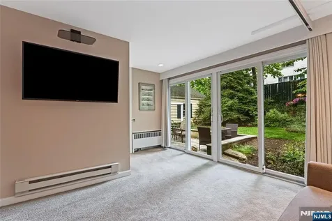 593 Ridgeland Terrace Englewood NJ 07631