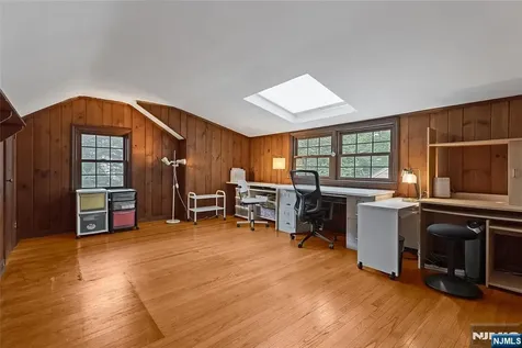 593 Ridgeland Terrace Englewood NJ 07631