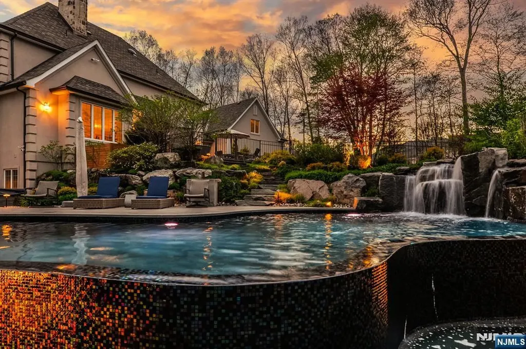 9 Pennbrook Court Montville Township NJ 07005