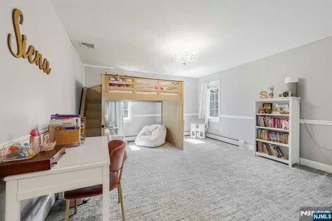 9 Pennbrook Court Montville Township NJ 07005