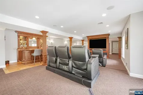 9 Pennbrook Court Montville Township NJ 07005